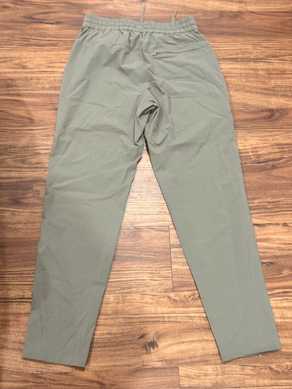 Lululemon Bowline Pant 30"
Stretch Ripstop Rover Green Medium - Picture 7 of 10
